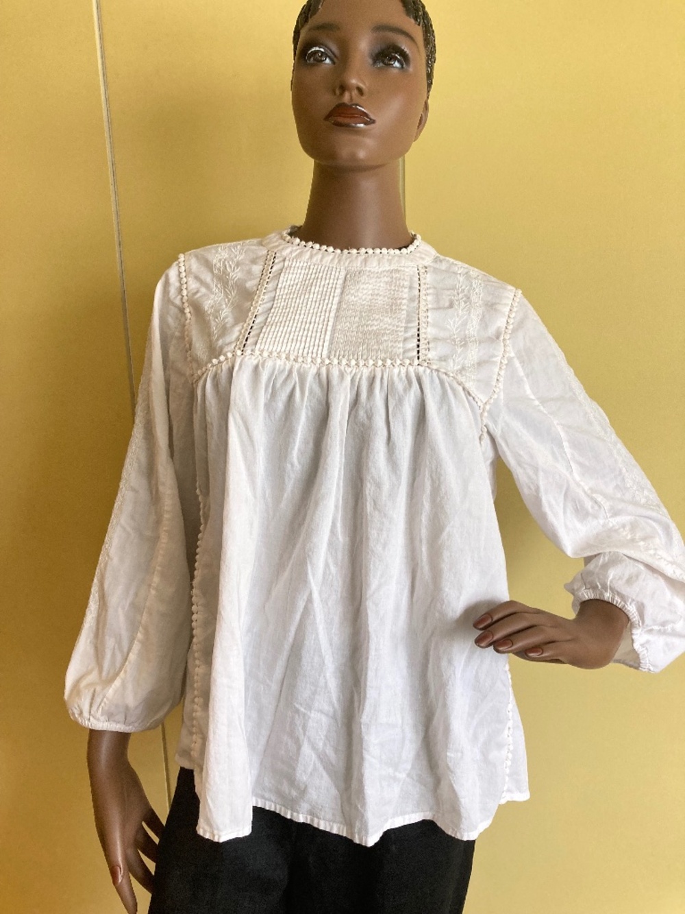 Off-White Cotton Long-Sleeved Blouse